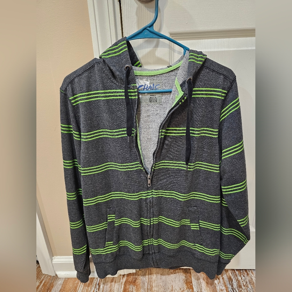Men's Size Small zip up hoodie